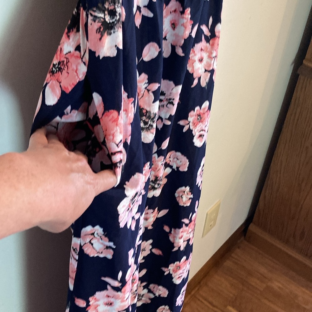 SALE❗️Band of Gypsies Women’s Large Navy Pink White Floral Spaghetti strap Dress - Picture 15 of 17